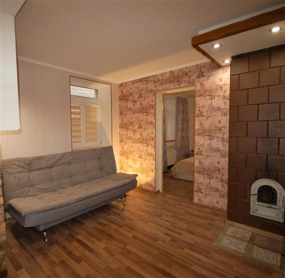 Ludvika Elegance Apartment Liepaja Ngoại thất bức ảnh