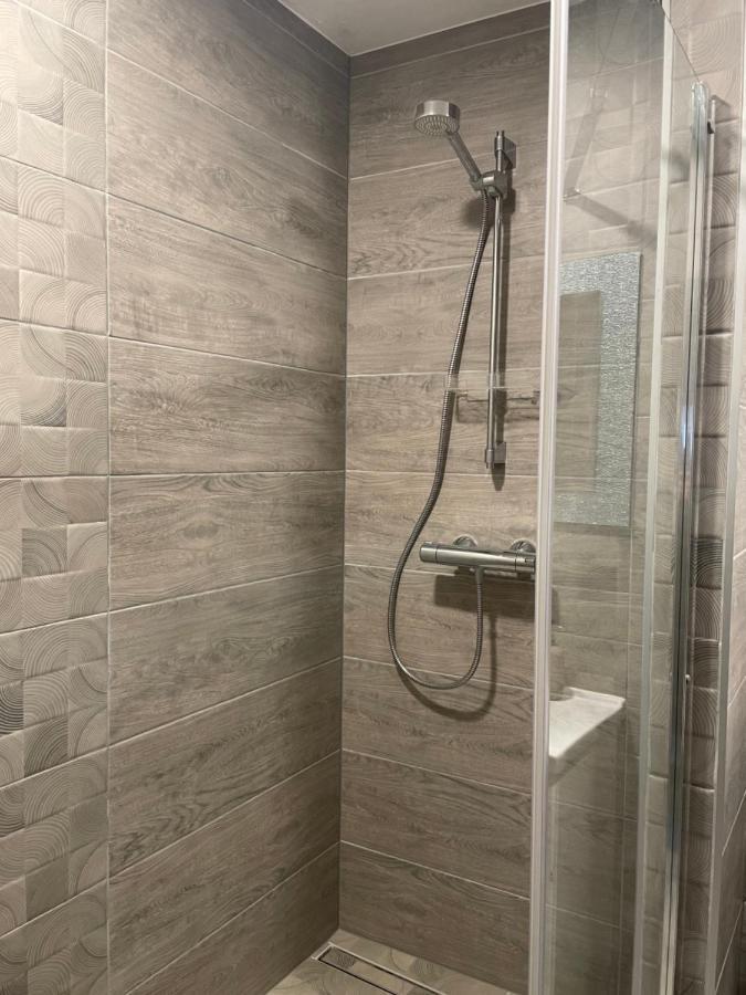 Ludvika Elegance Apartment Liepaja Ngoại thất bức ảnh